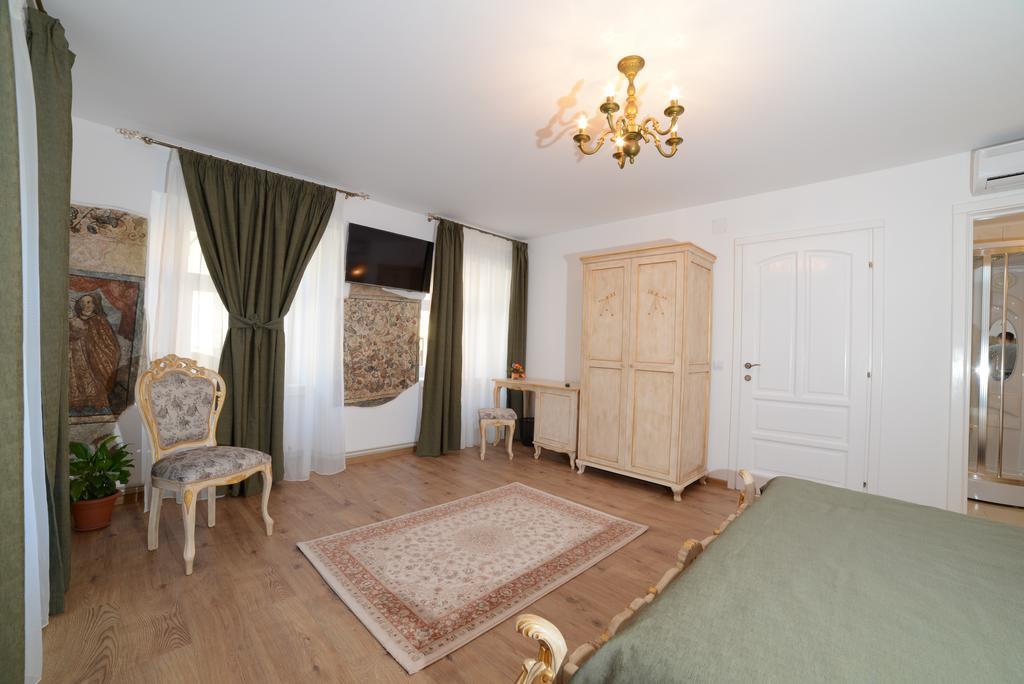 Casa Astronomului Apartment Sibiu Bilik gambar