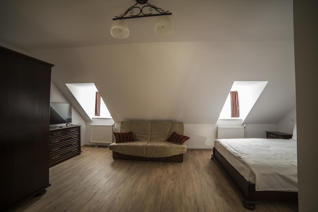 Casa Astronomului Apartment Sibiu Bilik gambar